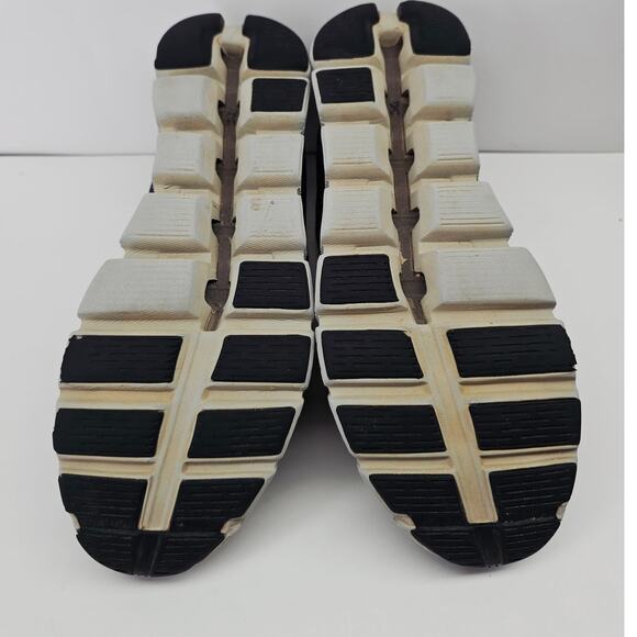Oncloud Men 9.5 Comfy footwear main image 5